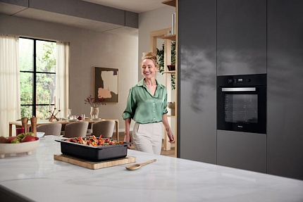 Духовой шкаф Miele H2455BOBSW | Вид Духовой шкаф Miele H2455BOBSW | Фото